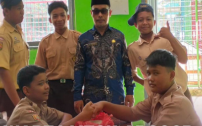 Praktek Zakat Fitrah Upaya Ciptakan Siswa yang Cerdas bergenerasi Islami